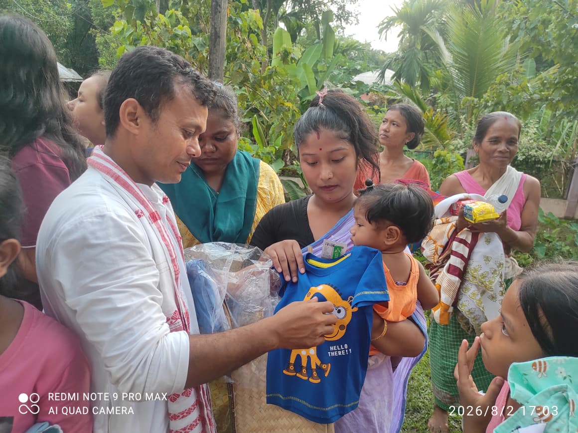 🔴শিৱসাগৰ -নাজিৰাৰ বনাত্যৰ কাষত শ্ৰীমন্ত শংকৰদেৱ সংঘৰ কামপুৰ জিলাৰ সেৱাবাহিনী । শ্ৰীমন্তশংকৰদেৱসংঘসেৱাবাহিনী