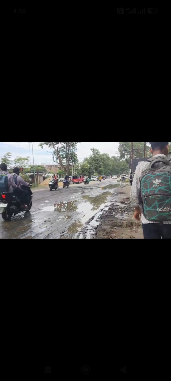 ১৭নং ৰাষ্ট্ৰীয় ঘাইপথৰ দুৰৱস্থা: মিৰ্জাৰ পৰা ৰামপুৰলৈ যাতায়াতত হাৰাশাস্তি