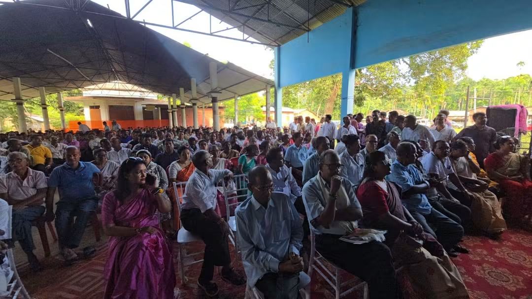 বঢ়মপুৰ সমজিলাৰ সদৰ কাৰ্যালয়ৰ স্থানক লৈ ৰাইজৰ মাজত চলি অহা মতভেদৰ অন্ত পেলাই, সকলো পক্ষৰ মতামতক সন্মান জনাই এক স্থায়ী আৰু গ্ৰহণযোগ্য সিদ্ধান্তত উপনীত হোৱাটোৱেই আমাৰ একমাত্ৰ লক্ষ্য।