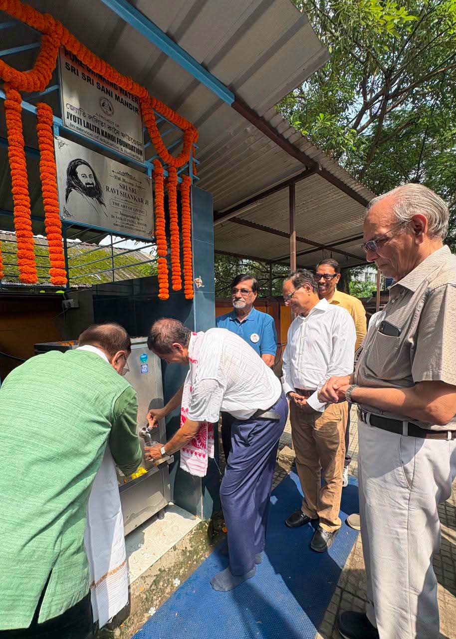 ডিব্ৰুগড়ৰ শ্ৰী শনি মন্দিৰত বিশুদ্ধ খোৱাপানীৰ ব্যৱস্থা, জ্যোতি ললিতা কানোই ফাউণ্ডেশ্যনৰ জনসেৱামূলক পদক্ষেপ!