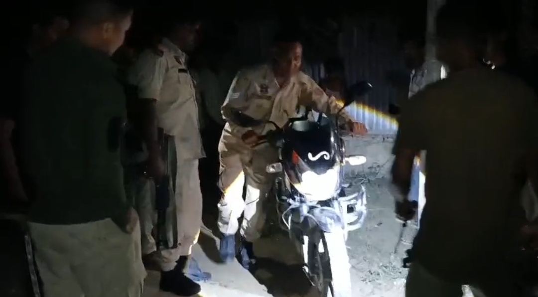 নগৰবেৰাৰ ৰঙ্গেশ্বৰীত পথ দুৰ্ঘটনা