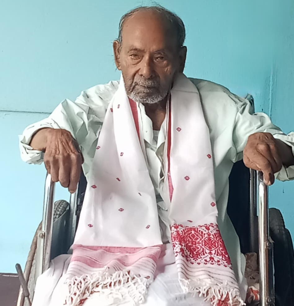 নগৰবেৰাৰ পাহাৰপাৰাত গভীৰ শোকৰ ছাঁ। ভাৰতীয় সামৰিক বাহিনীৰ অৱসৰপ্ৰাপ্ত সৈনিক কন্দৰ্প কলিতাৰ মৃত্যু 